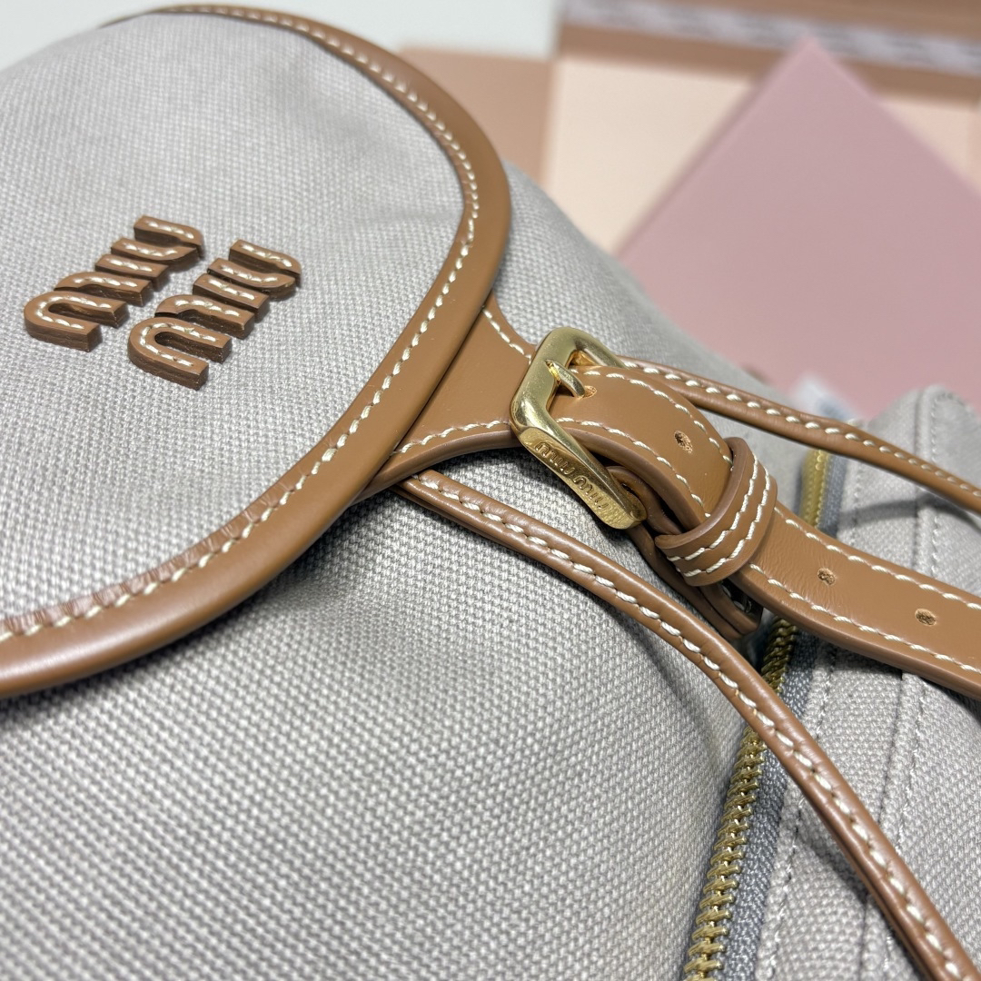 Shoulder Bag in Denim
