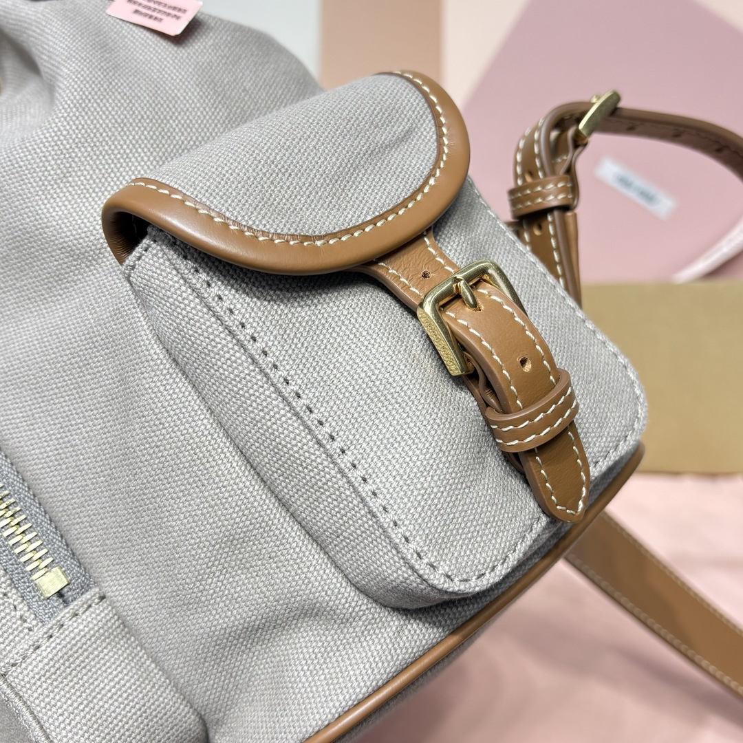 Shoulder Bag in Denim