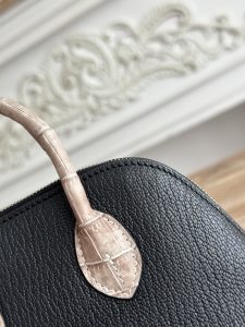 Bag in Black