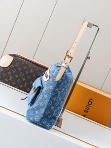 Louis Vuitton Handbag M27329 in Denim