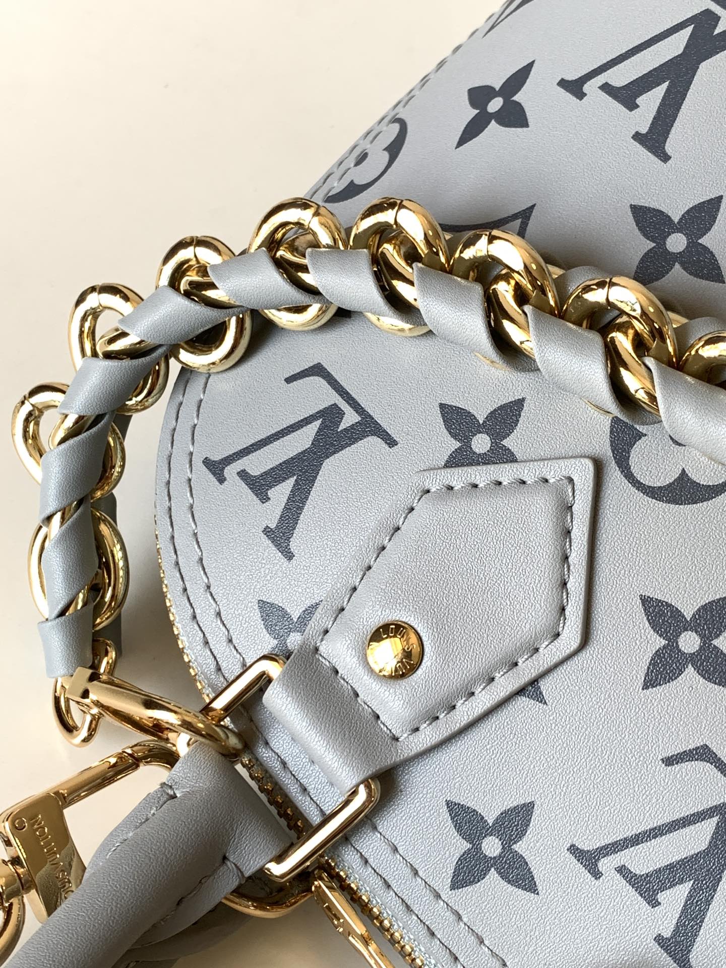 Louis Vuitton Alma BB Shoulder Bag M12561