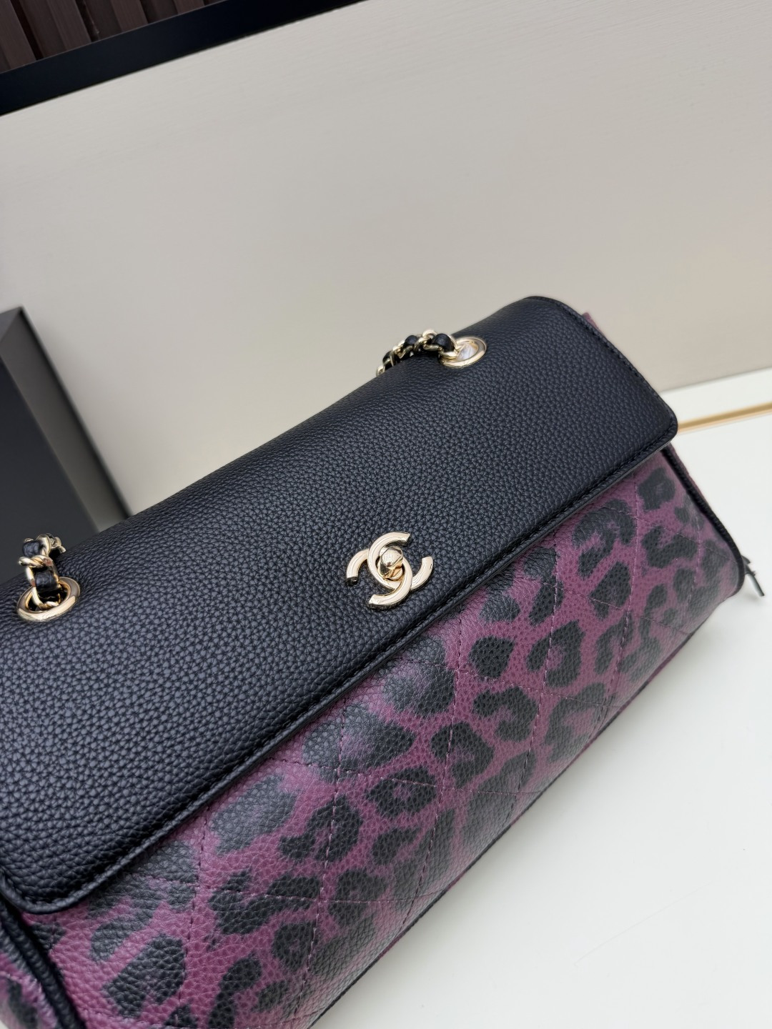 Chanel Handbag 2683