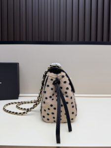 Chanel Handbag 2683
