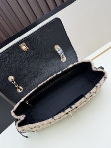 Chanel Handbag 2683