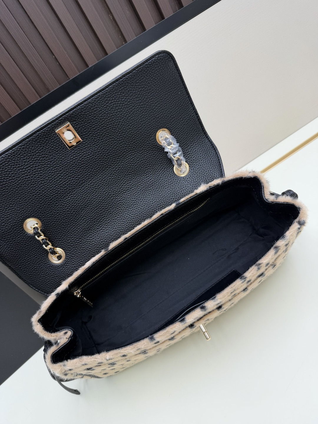 Chanel Handbag 2683