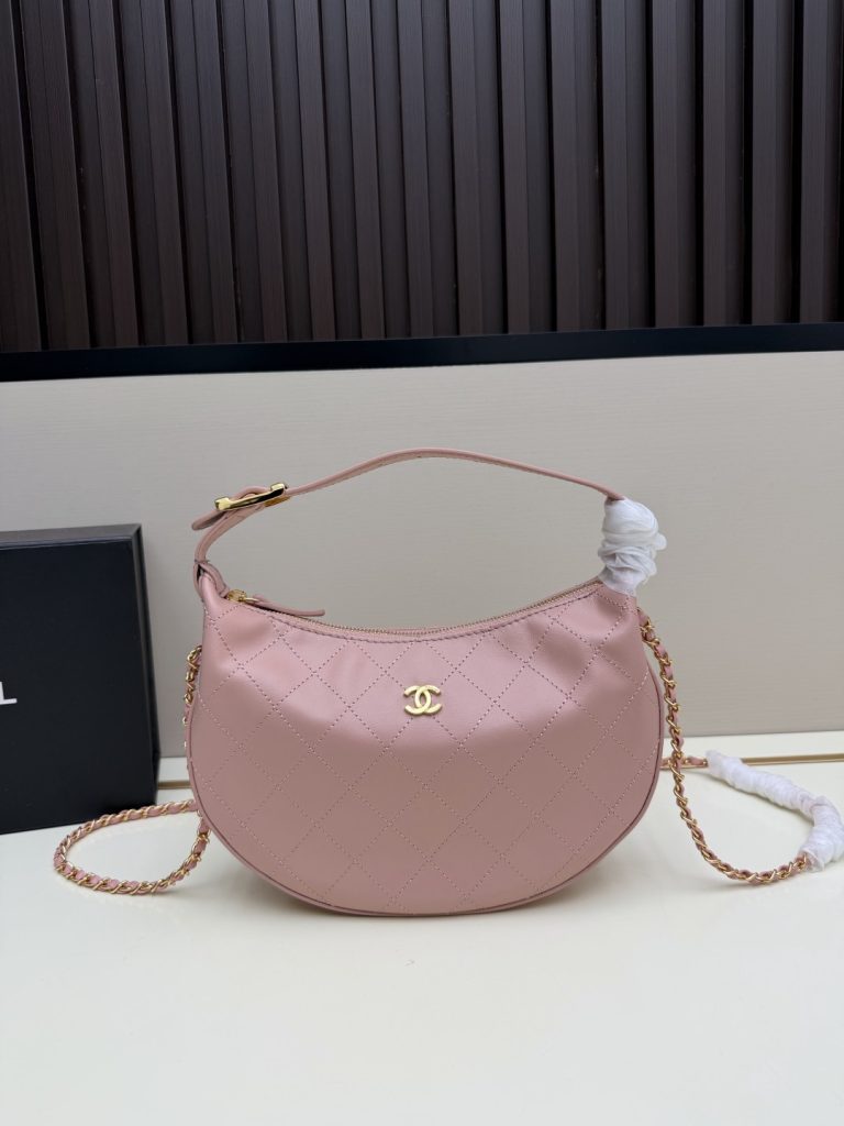Chanel Shoulder Bag 4904