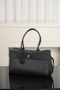 Handbag in Black