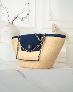 Tote Bag in Denim