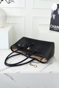 Chanel Tote Bag