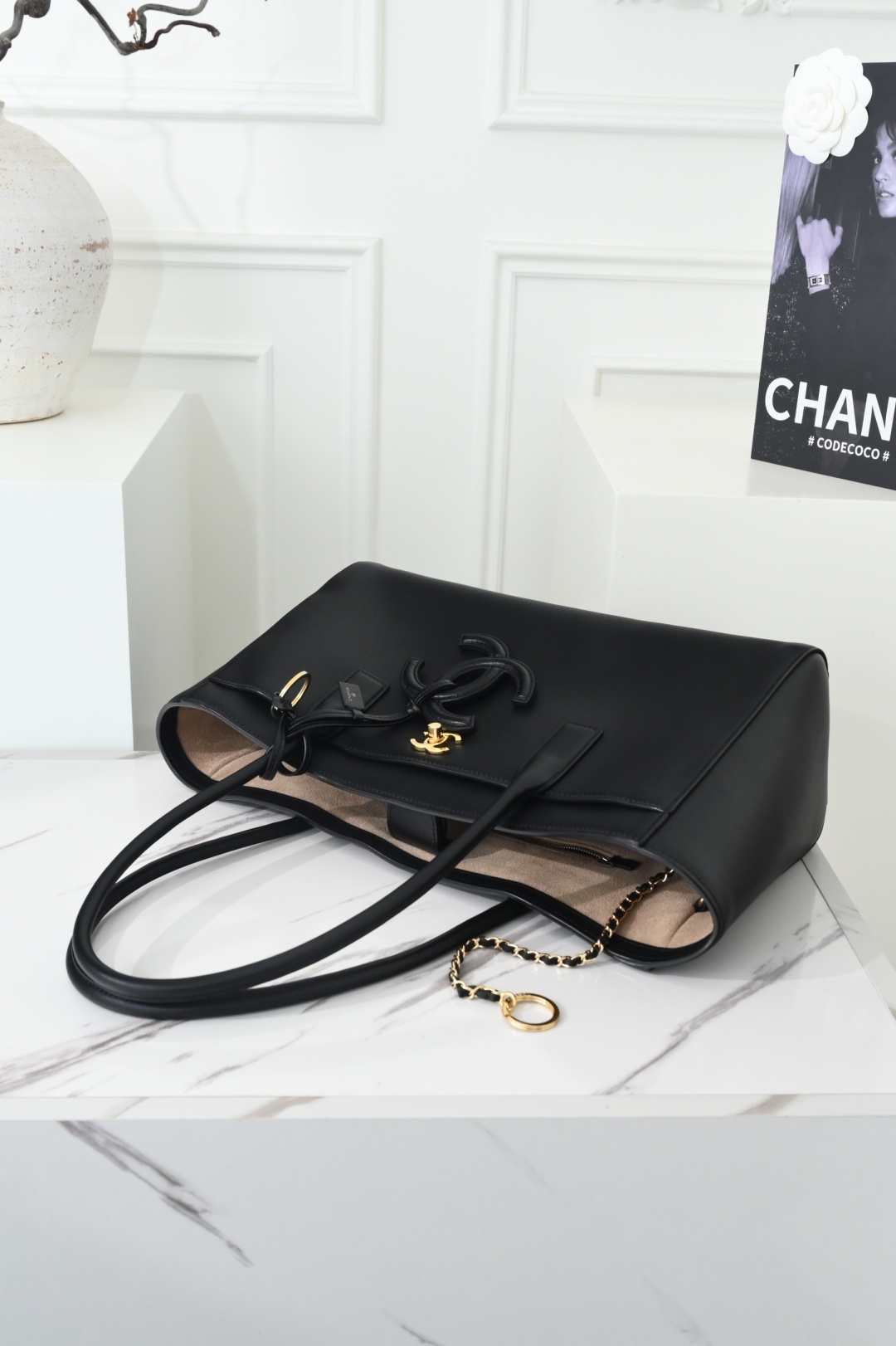 Chanel Tote Bag