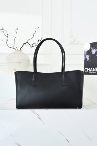 Chanel Tote Bag