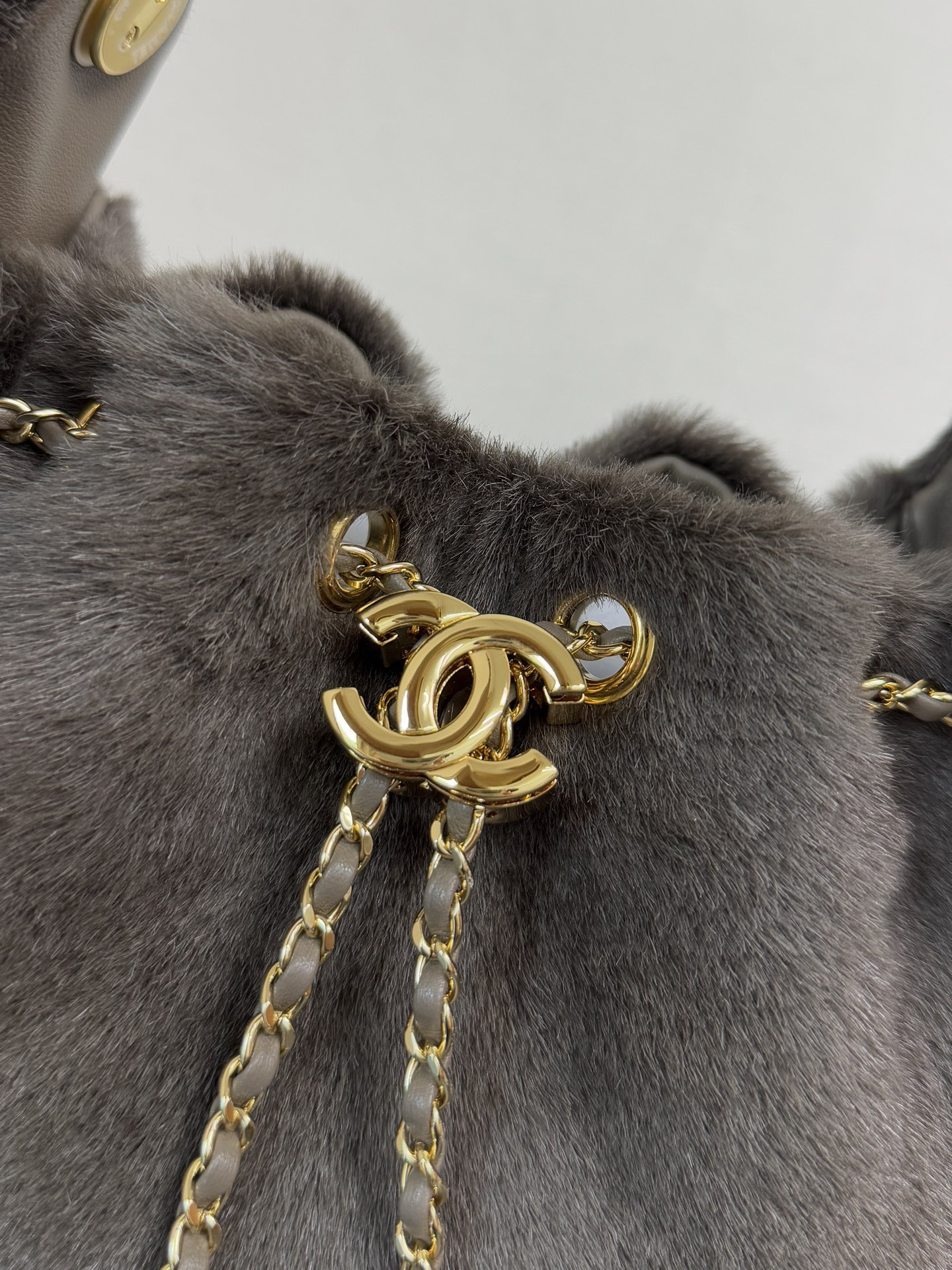 Bag 1228696704