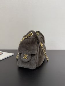 Bag 1228696704