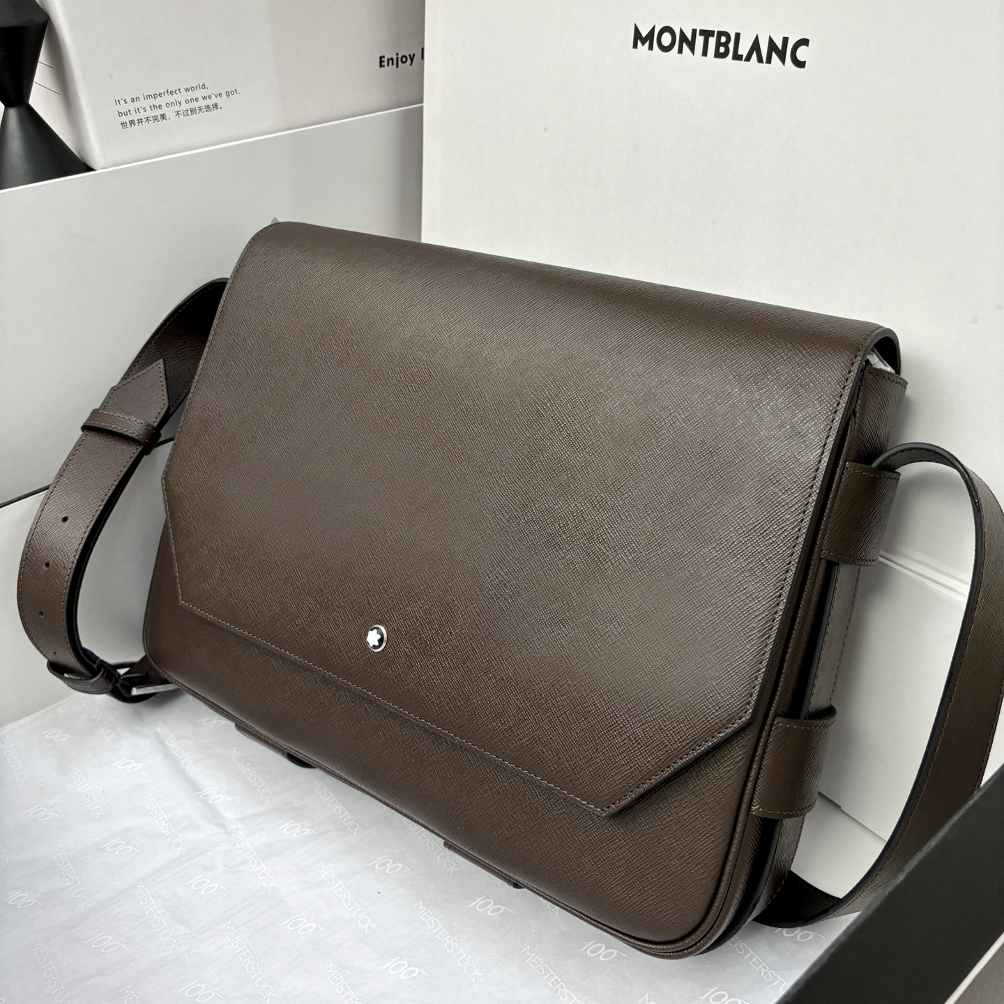 Messenger Bag 222931 in Brown