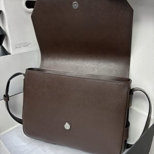 Messenger Bag 222931 in Brown