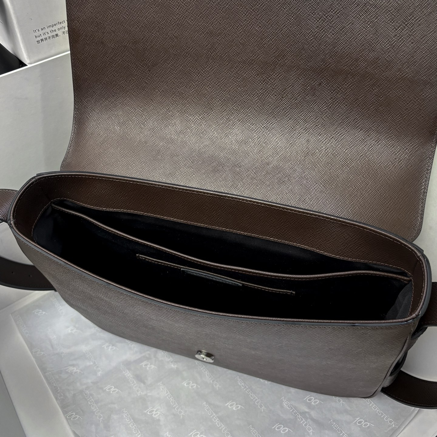Messenger Bag 222931 in Brown