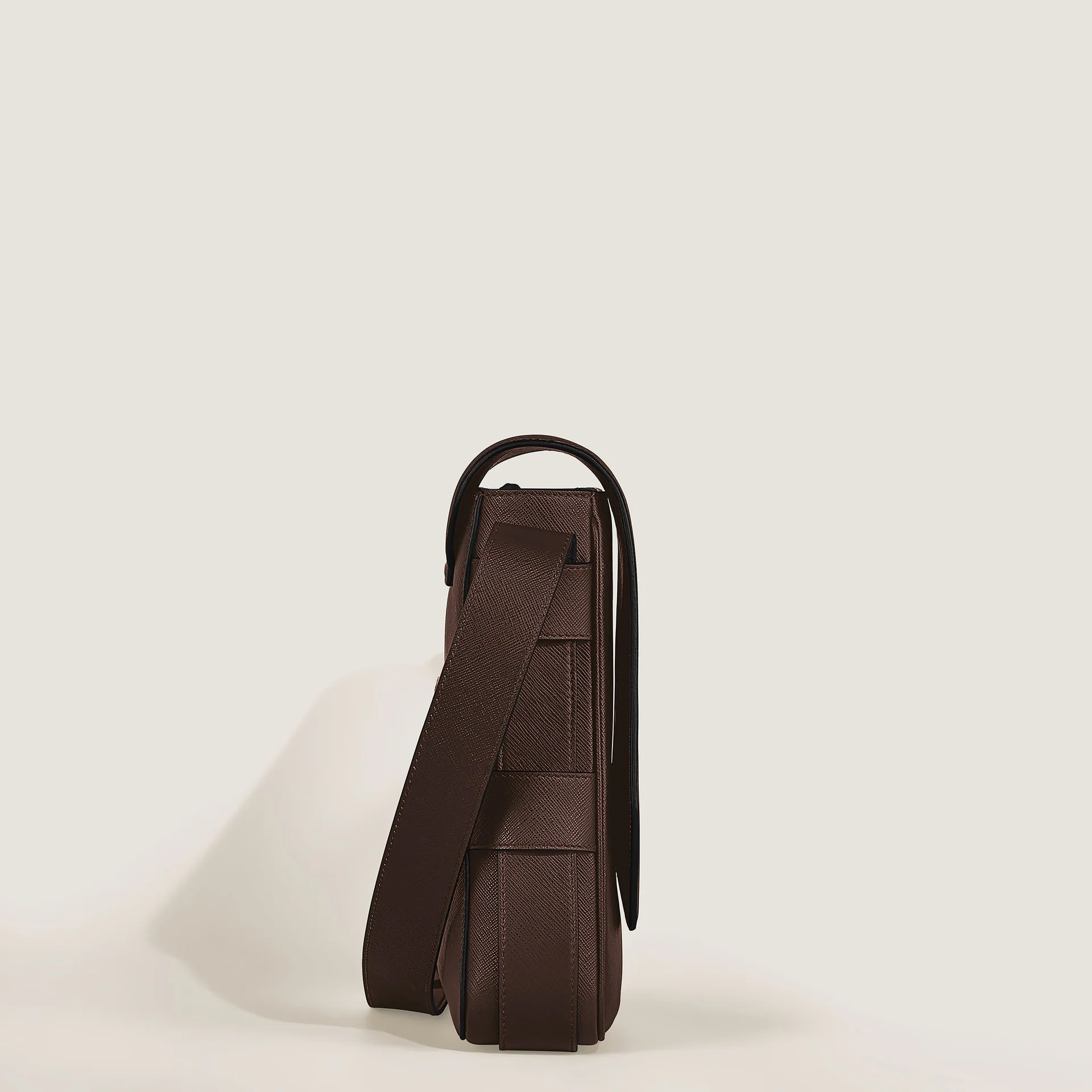 Messenger Bag 222931 in Brown