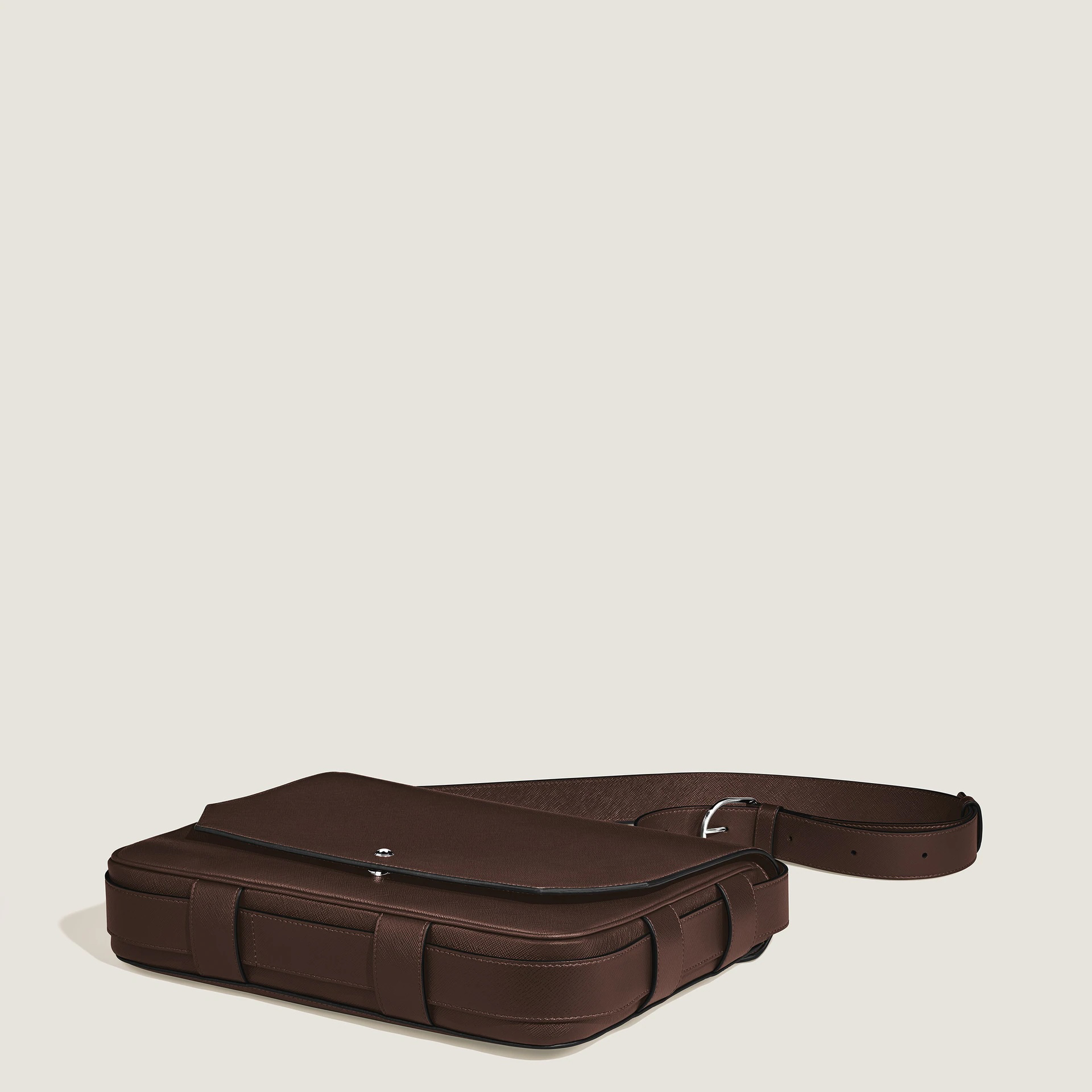 Messenger Bag 222931 in Brown