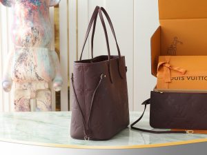Louis Vuitton Tote Bag M25855