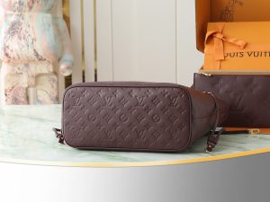 Louis Vuitton Tote Bag M25855