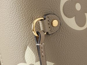 Louis Vuitton Tote Bag M45685 in Grey