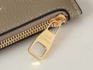 Louis Vuitton Tote Bag M45685 in Grey
