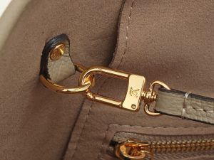Louis Vuitton Tote Bag M45685 in Grey