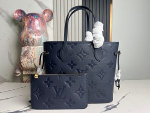 Louis Vuitton Shoulder Bag M47143