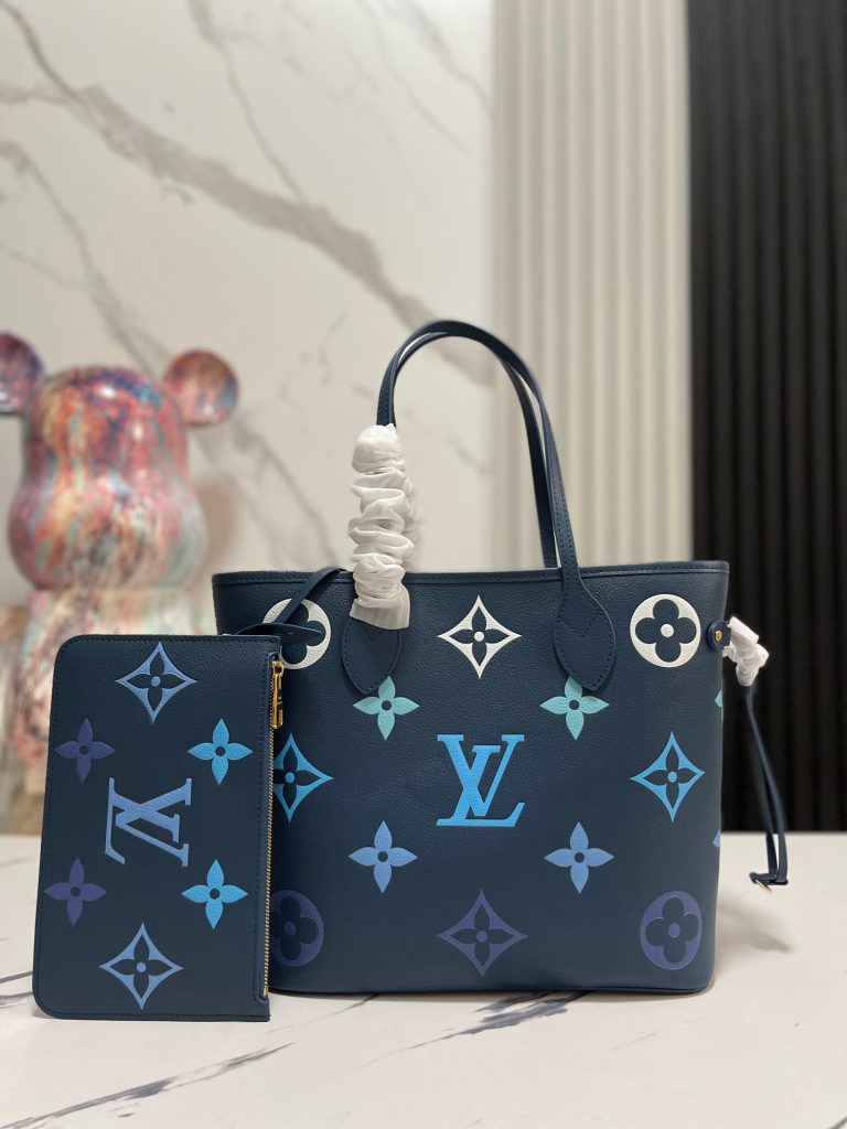 Louis Vuitton Tote Bag M46514 in Blue