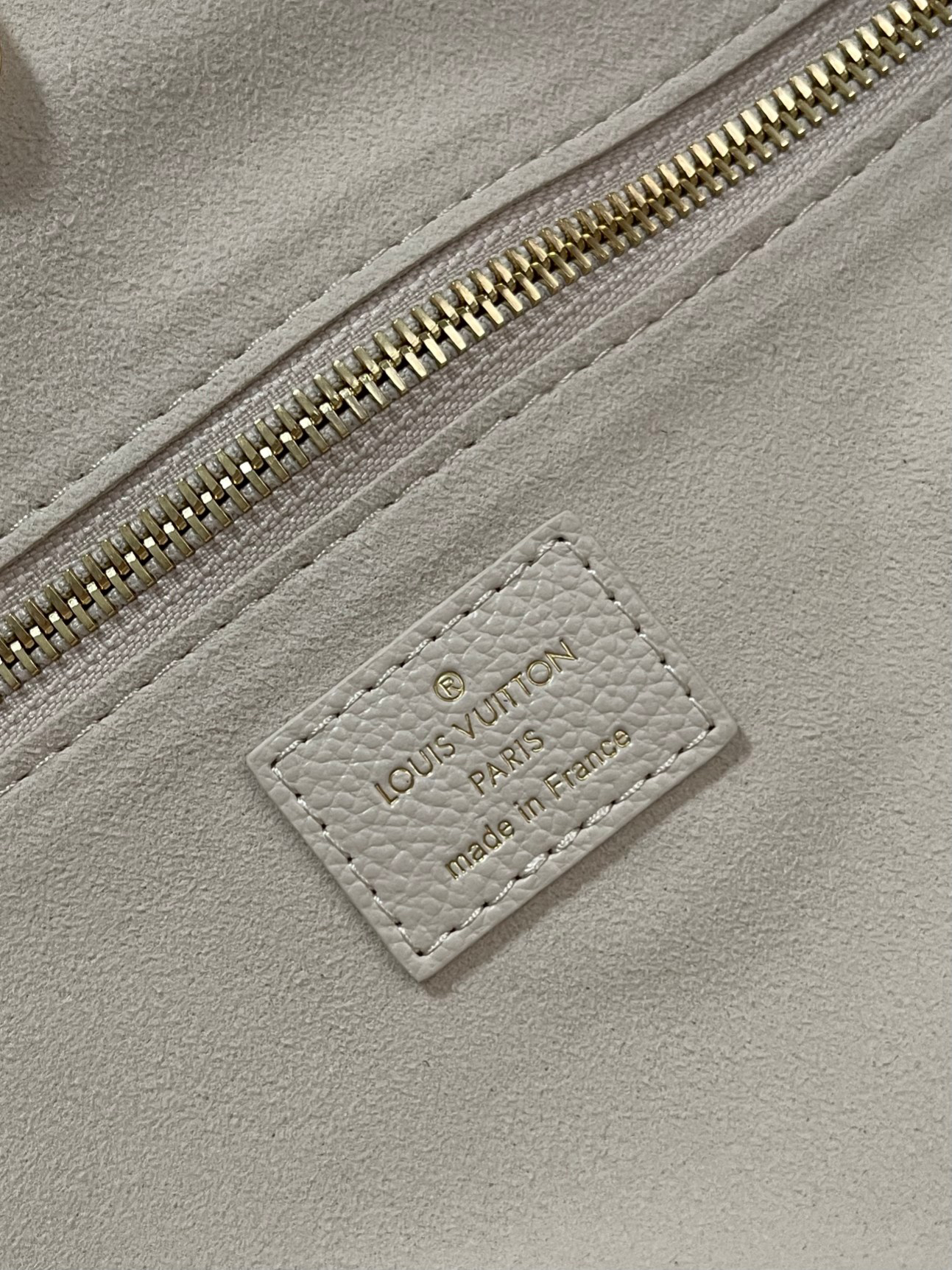 Louis Vuitton Tote Bag M46516