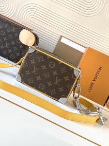 Louis Vuitton Handbag M12767