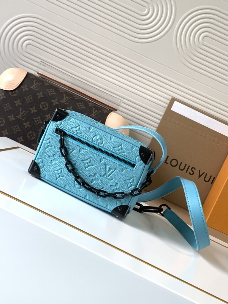 Louis Vuitton Handbag M11673