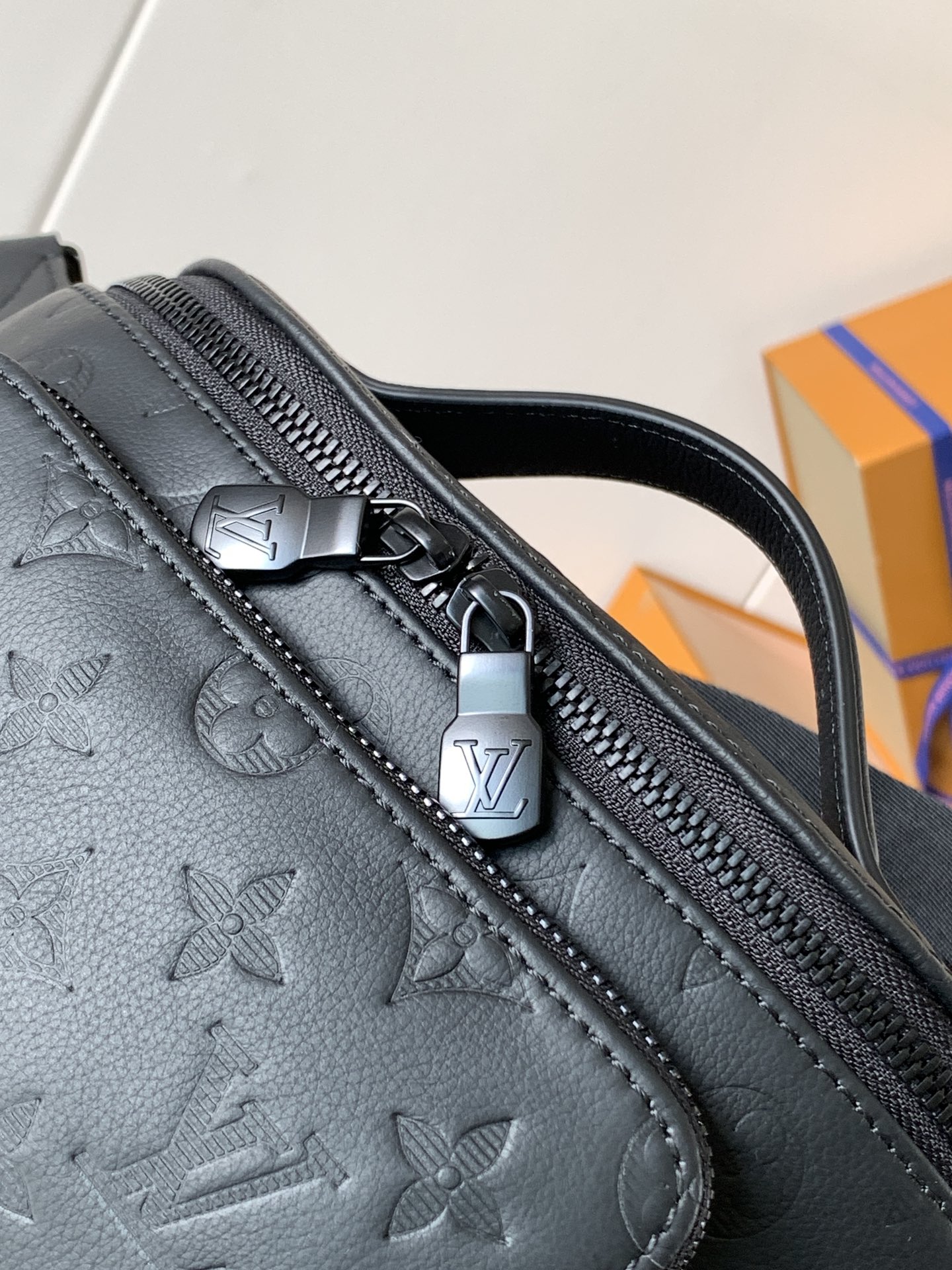 Louis Vuitton Rush Waist Bag M47058 in Black