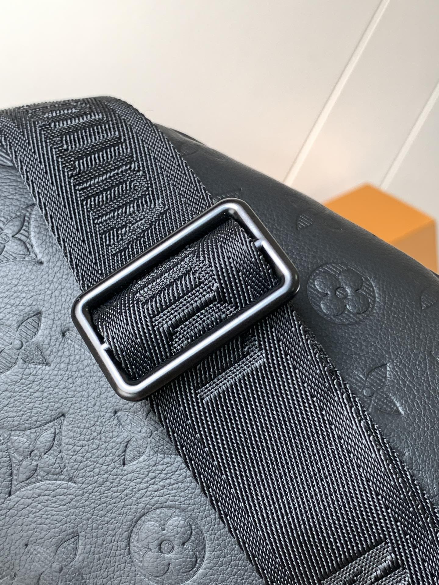 Louis Vuitton Rush Waist Bag M47058 in Black