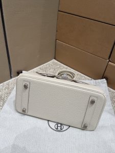 Bag in White