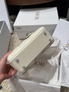 Bag 1228697815