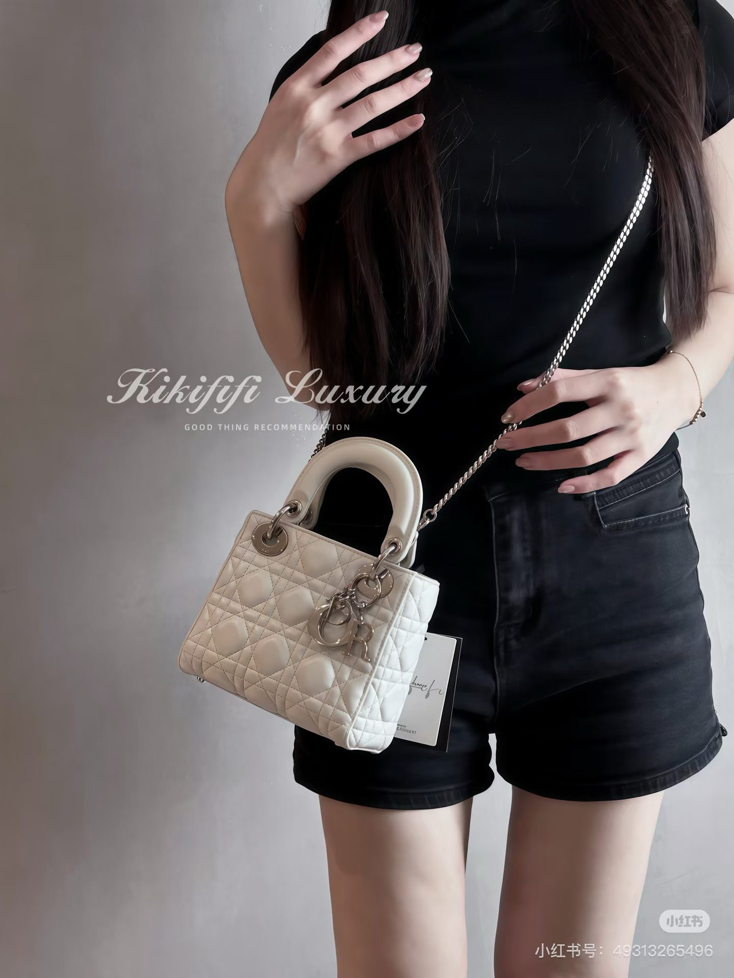 Bag 1228697815