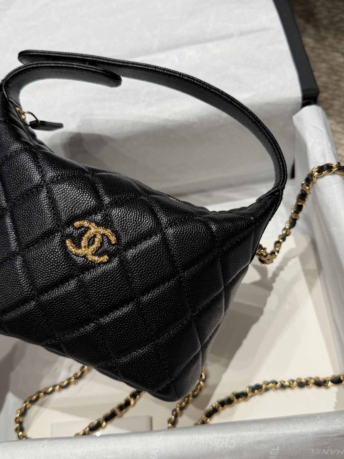 Bag 1228697828