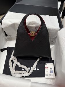 Bag 1228697835