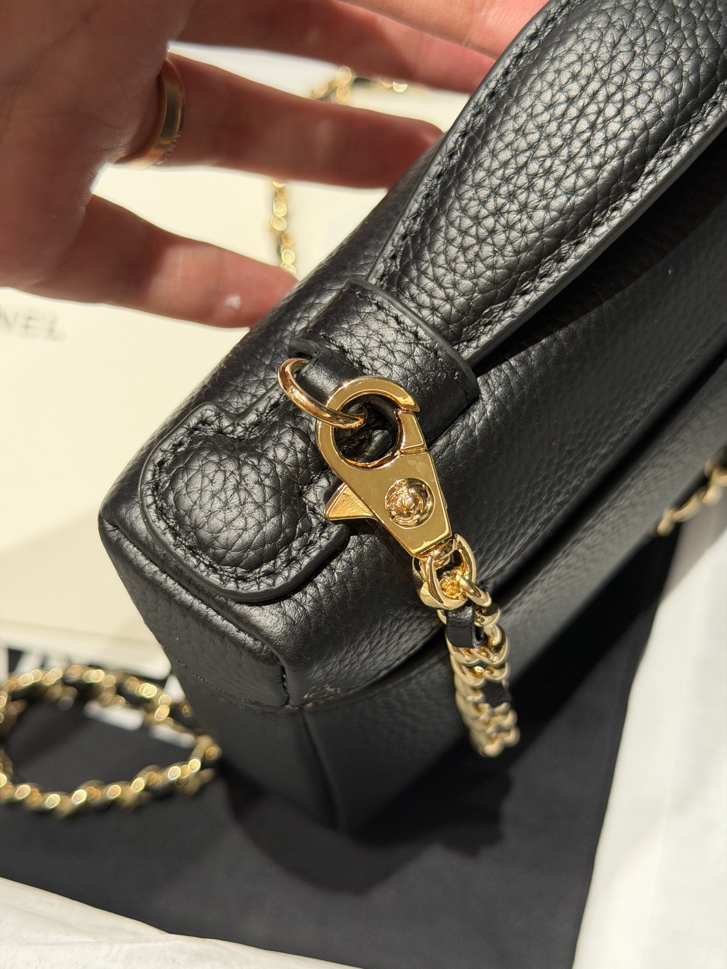 Bag 1228697846