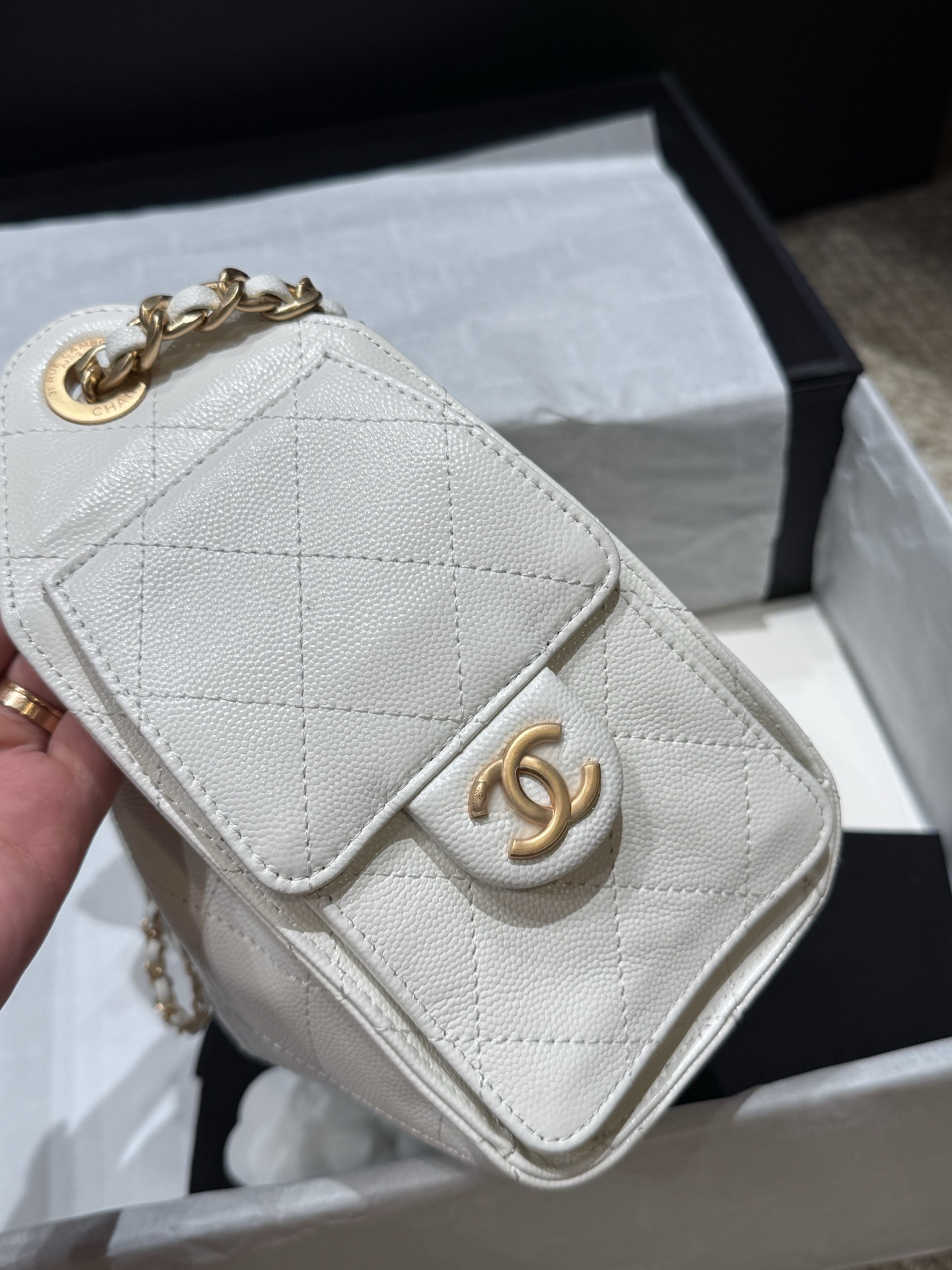 Bag in White
