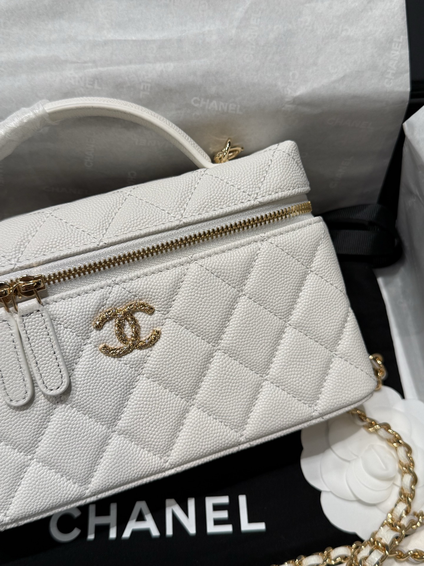 Bag 1228697895