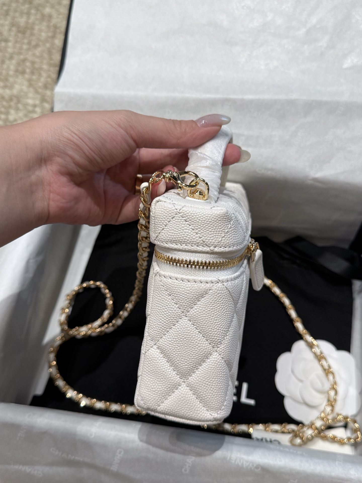 Bag 1228697895