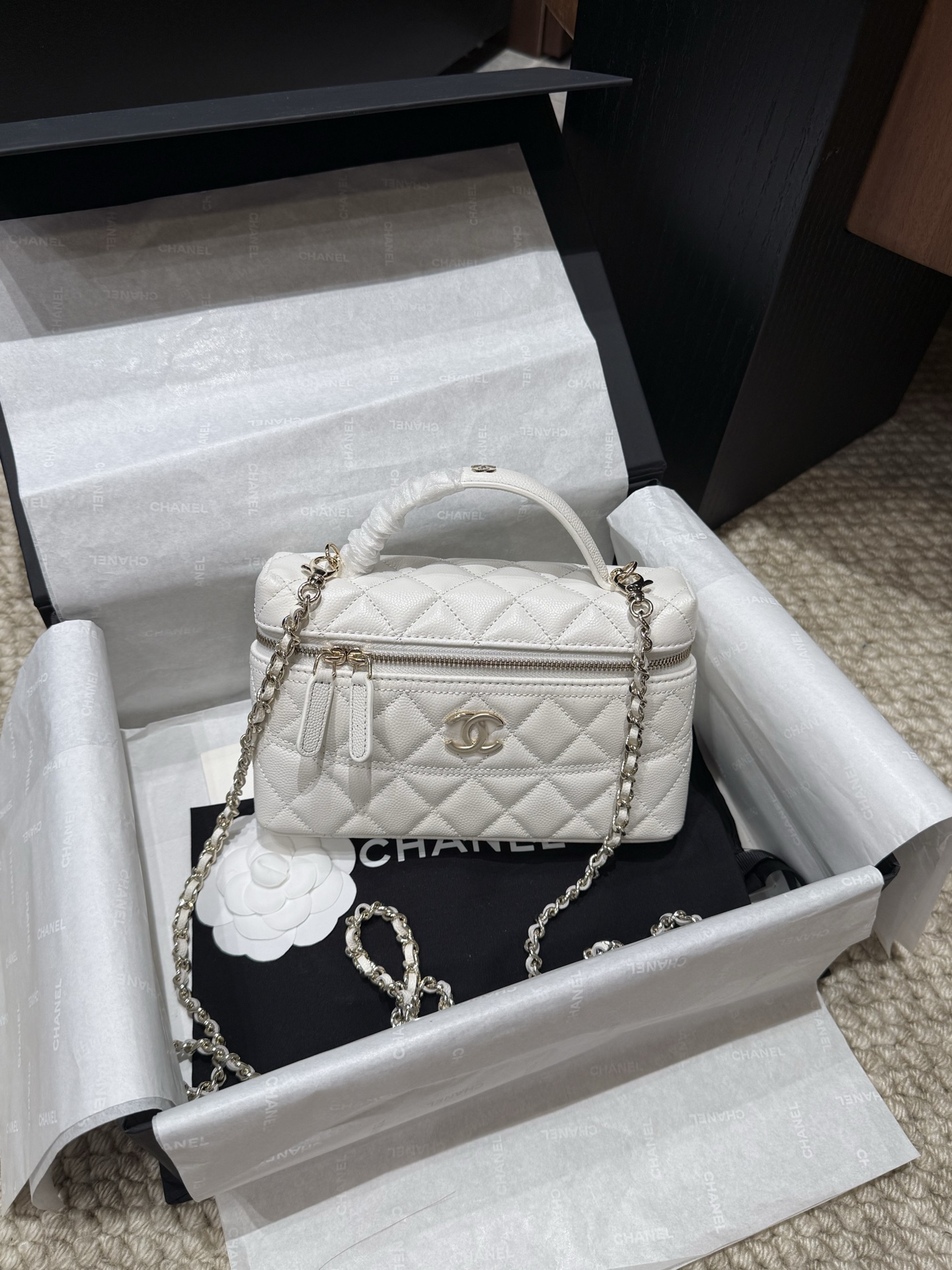 Bag 1228697903