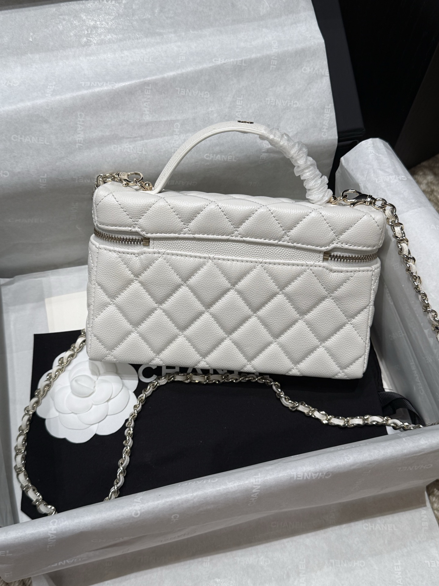 Bag 1228697903