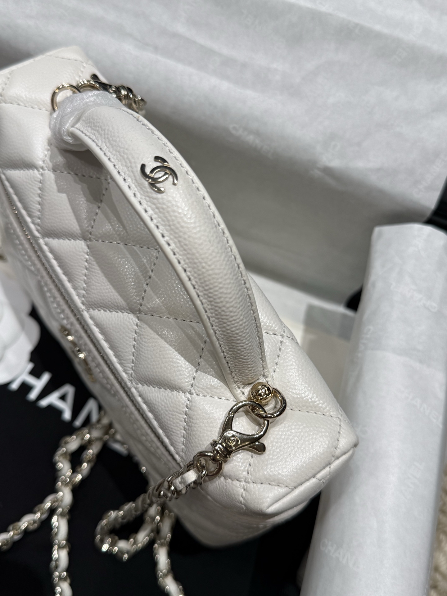Bag 1228697903