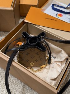 Louis Vuitton Handbag