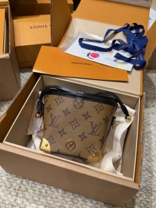 Louis Vuitton Handbag