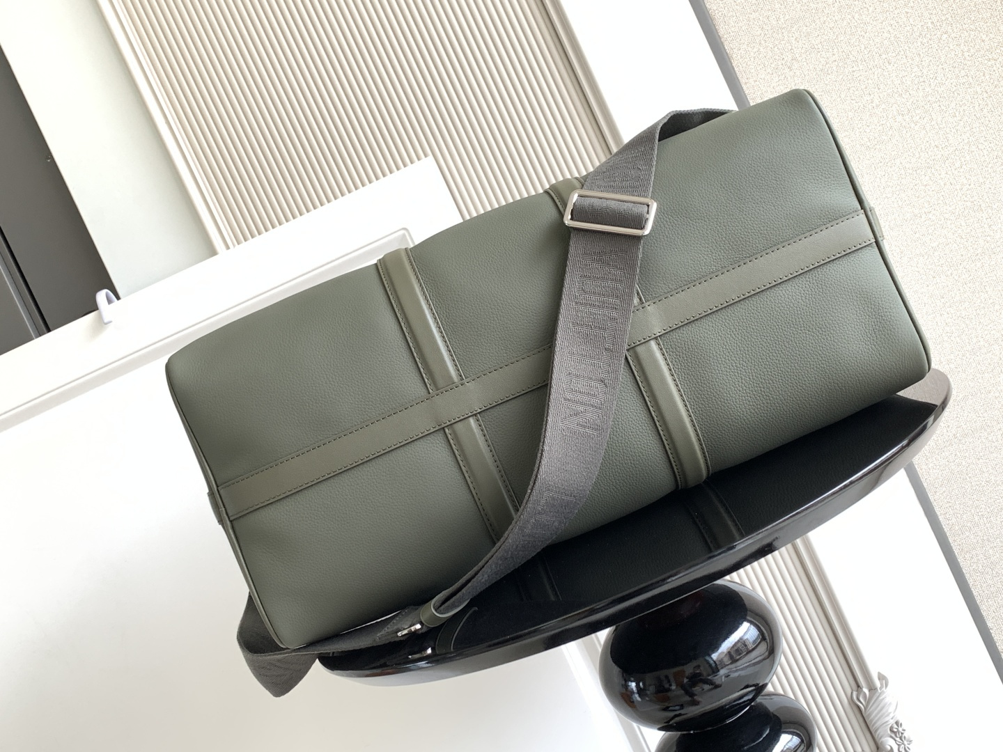 Louis Vuitton Handbag M21536