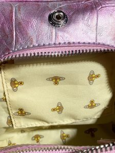 Bag 1228698369